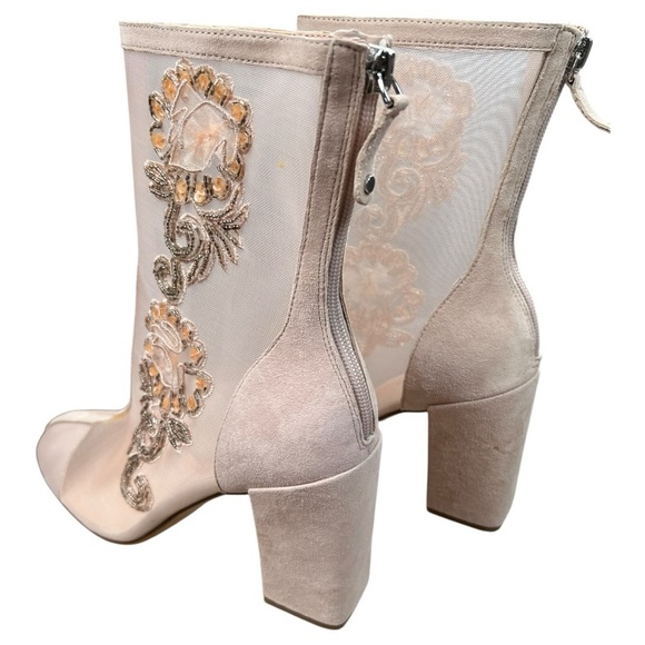 Avec Les Filles A Story Told By Azria Reagan Close Toe Mid-Calf Ankle Boot In 9M - Picture 4 of 7